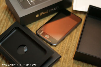 Unboxing iPod Touch