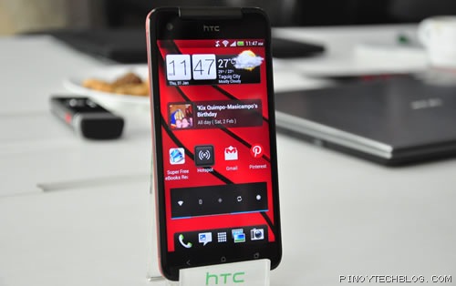 HTC Butterfly front