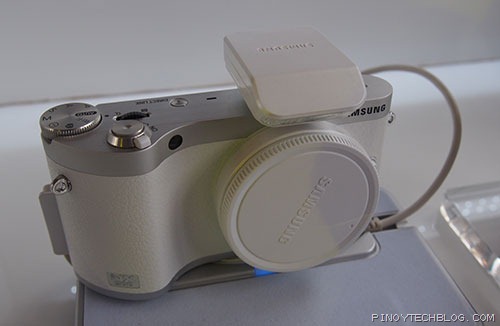 Samsung-NX300-white