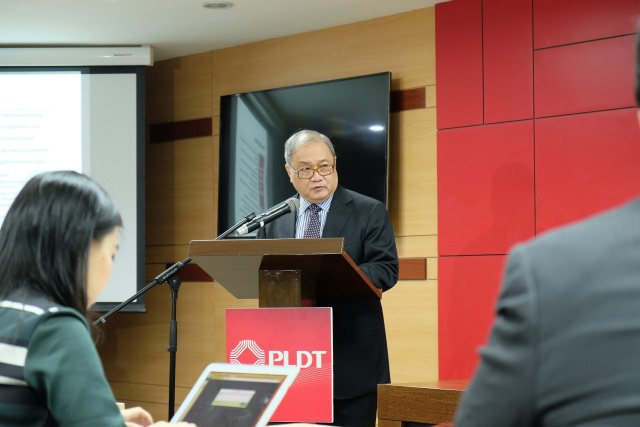 PLDT acquires 50% of SMC Telco business, eyes service improvements with the 700Mhz band