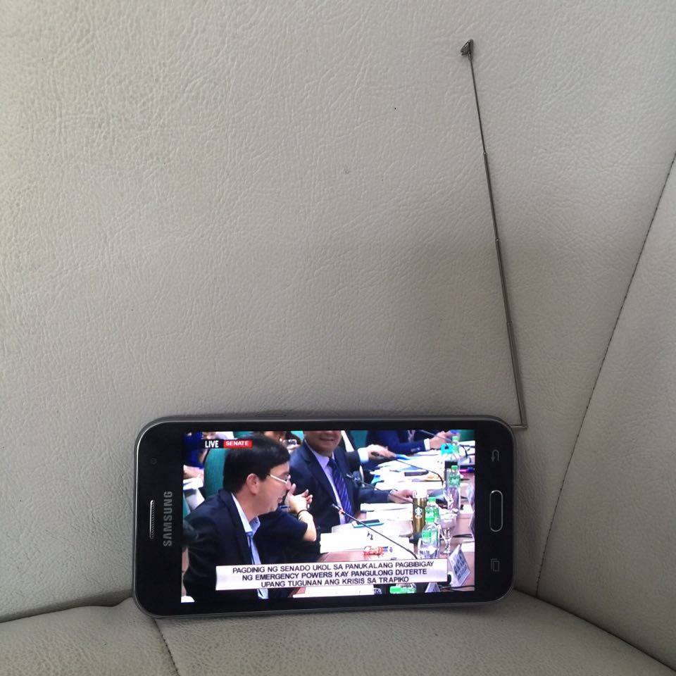 Samsung Galaxy J2 DTV _2